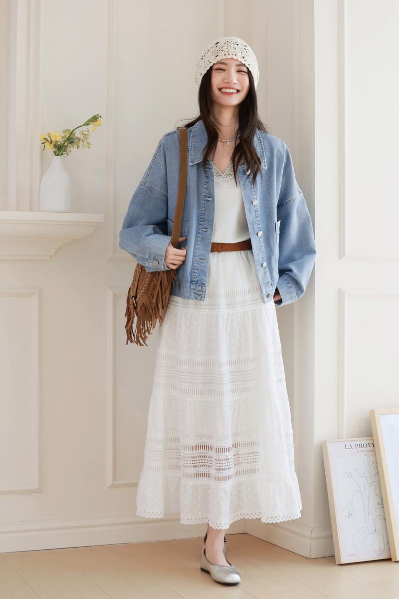 蕾丝牛仔连衣裙怎么搭配外套