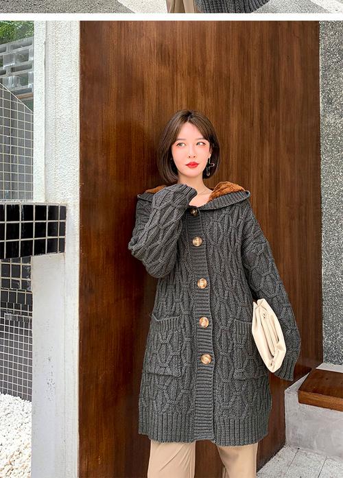 女士超长款打底毛衣怎么搭配什么外套