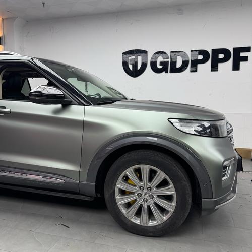 中灰色是什么颜色