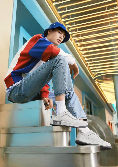 休闲牛仔裤配什么鞋