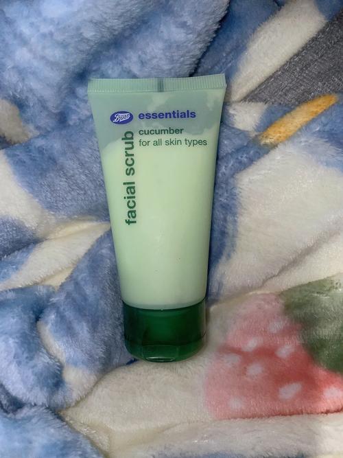 英国小黄瓜洗面奶图片