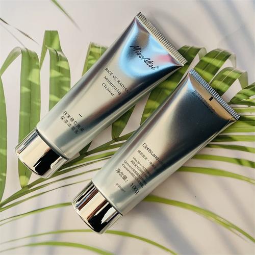 花皙蔻无泡洗面奶图片