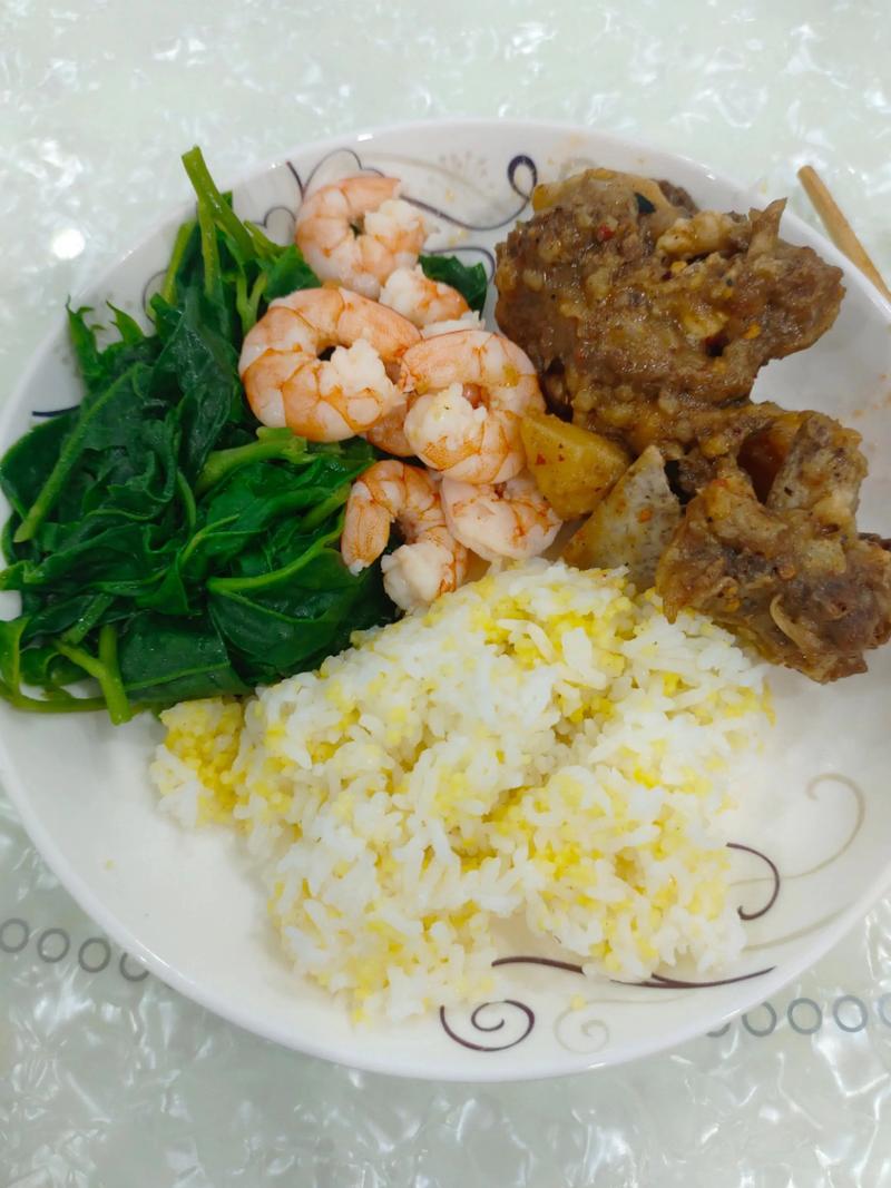 减肥中午吃饭吃什么菜