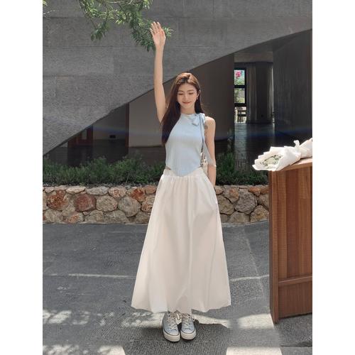 白色半身裙配什么上衣