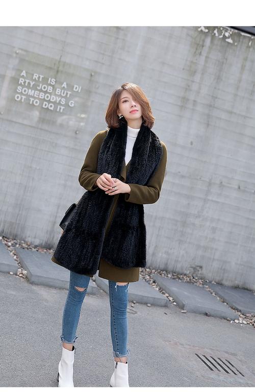 穿貂皮怎么搭配围巾好看