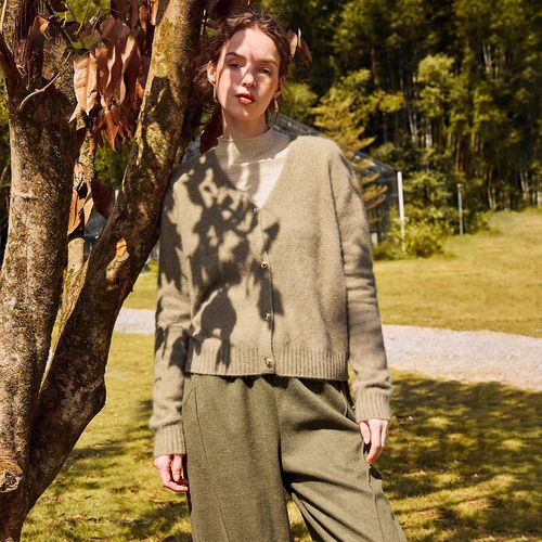 短款兔毛毛衣怎么搭配