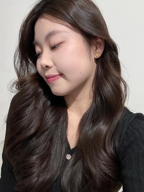 方脸适合什么耳钉