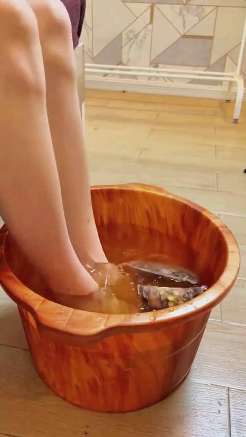 用什么泡脚有助减肥