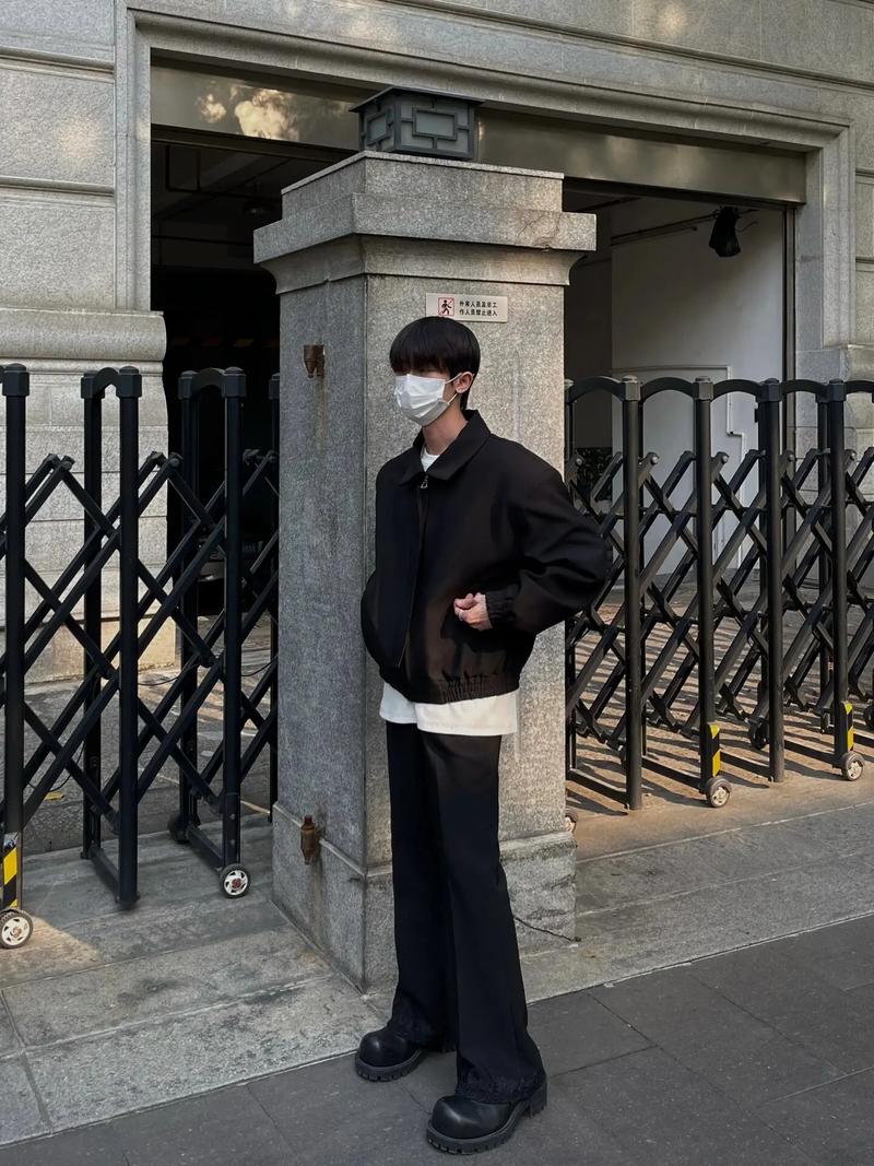 黑色西裤配什么鞋子