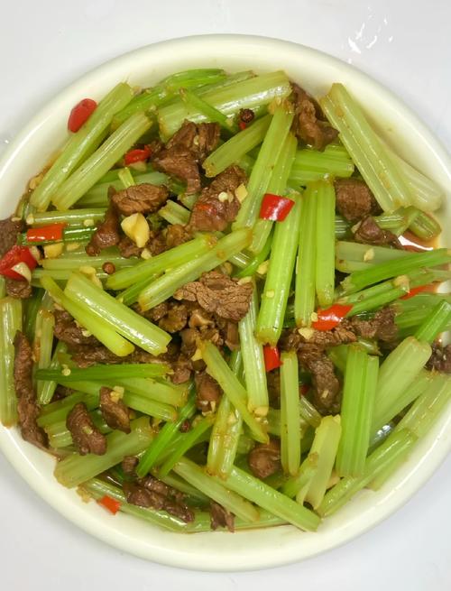 芹菜炒什么吃可以减肥