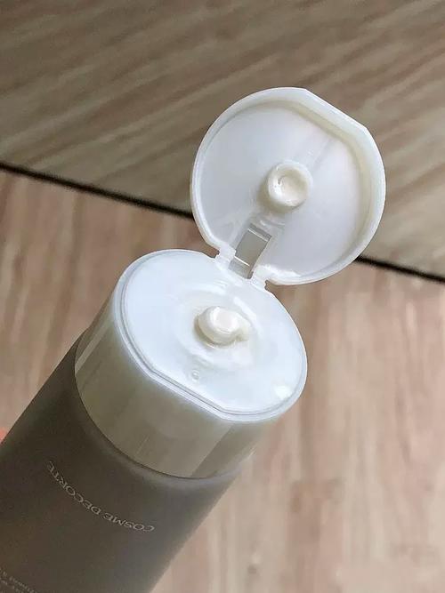 白泥用完要用洗面奶吗