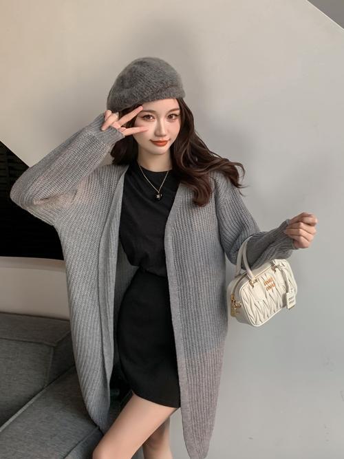 韩版大长版毛衣怎么搭配