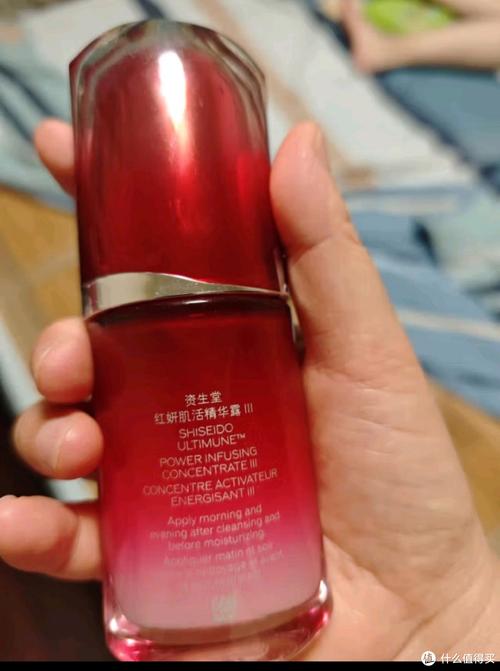 照红光前要擦护肤品吗