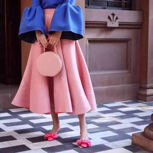 粉色单鞋怎么搭配衣服