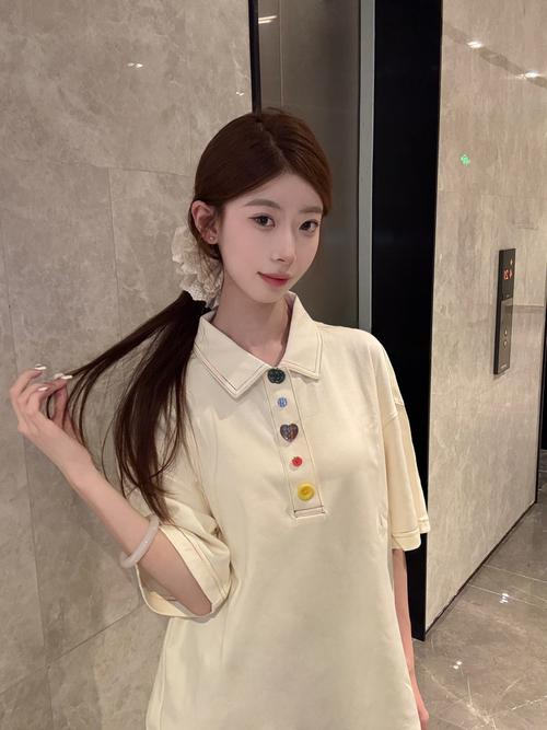 衣服纽扣怎么搭配