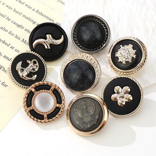 衣服纽扣怎么搭配