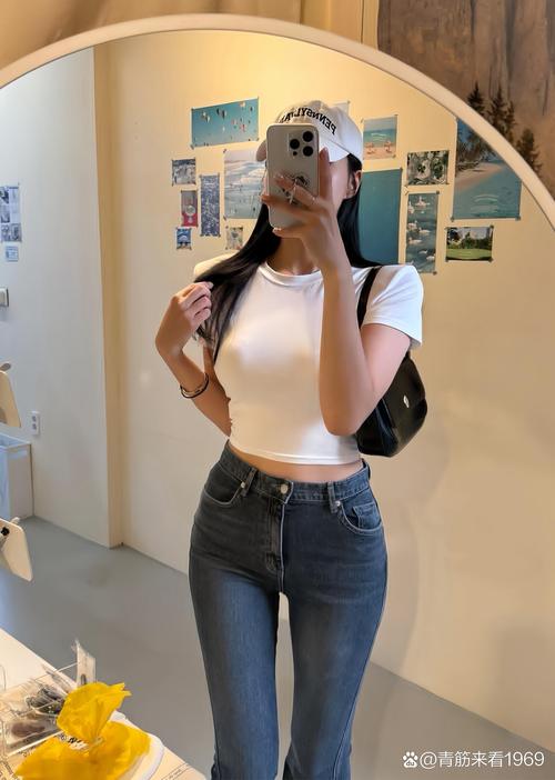 腰瘦臀大怎么搭配衣服好看图片欣赏