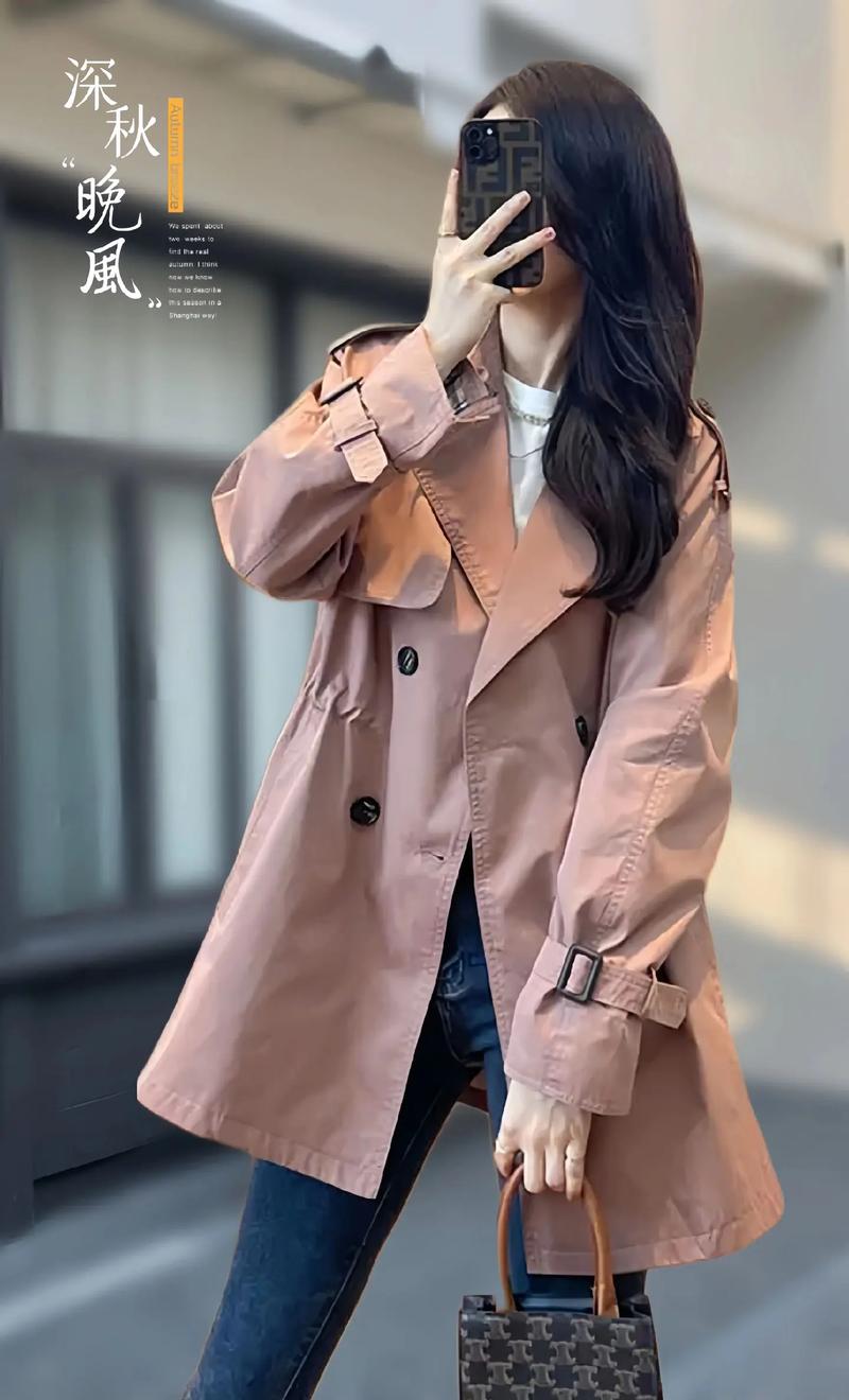 修身长款风衣外套怎么搭配图片
