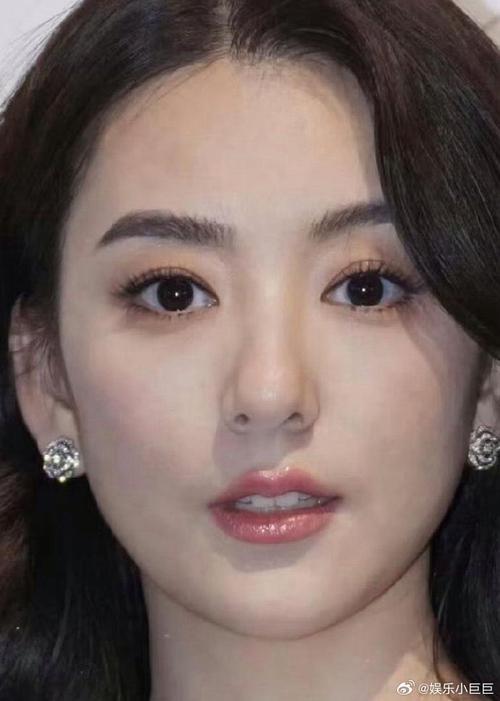 方脸适合什么鼻子