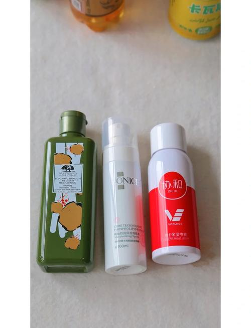 那种护肤品去红血丝好