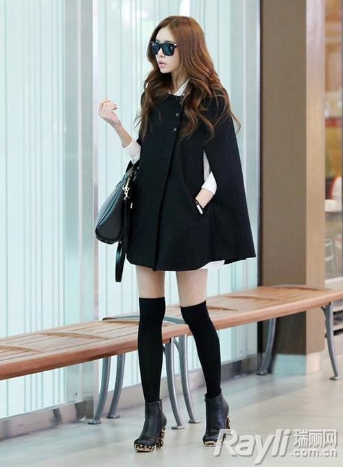 夏季斗篷衣怎么搭配