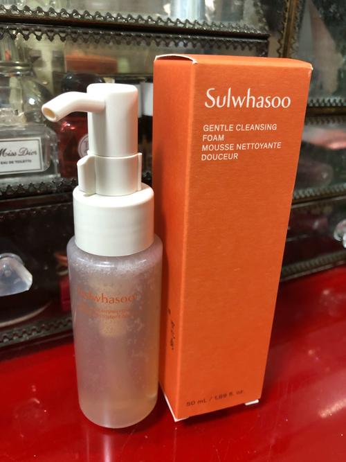 雪花秀顺行洗面奶照片