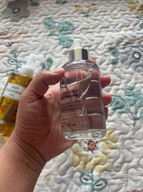 不含酒精的美白护肤品