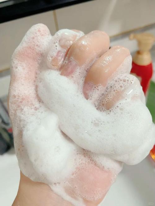 洗面奶揉出怎样的泡沫