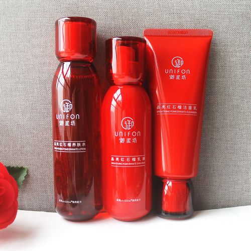 御泥坊美白护肤品套装