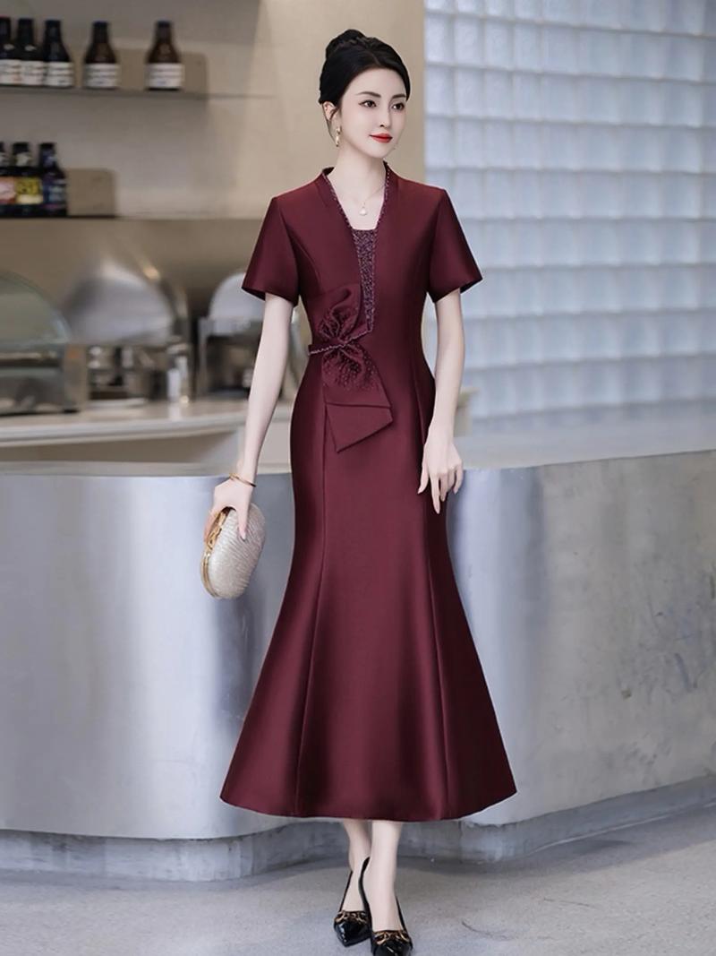 参加婚礼穿什么裙子