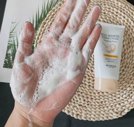 皮肤干燥洗面奶比较好