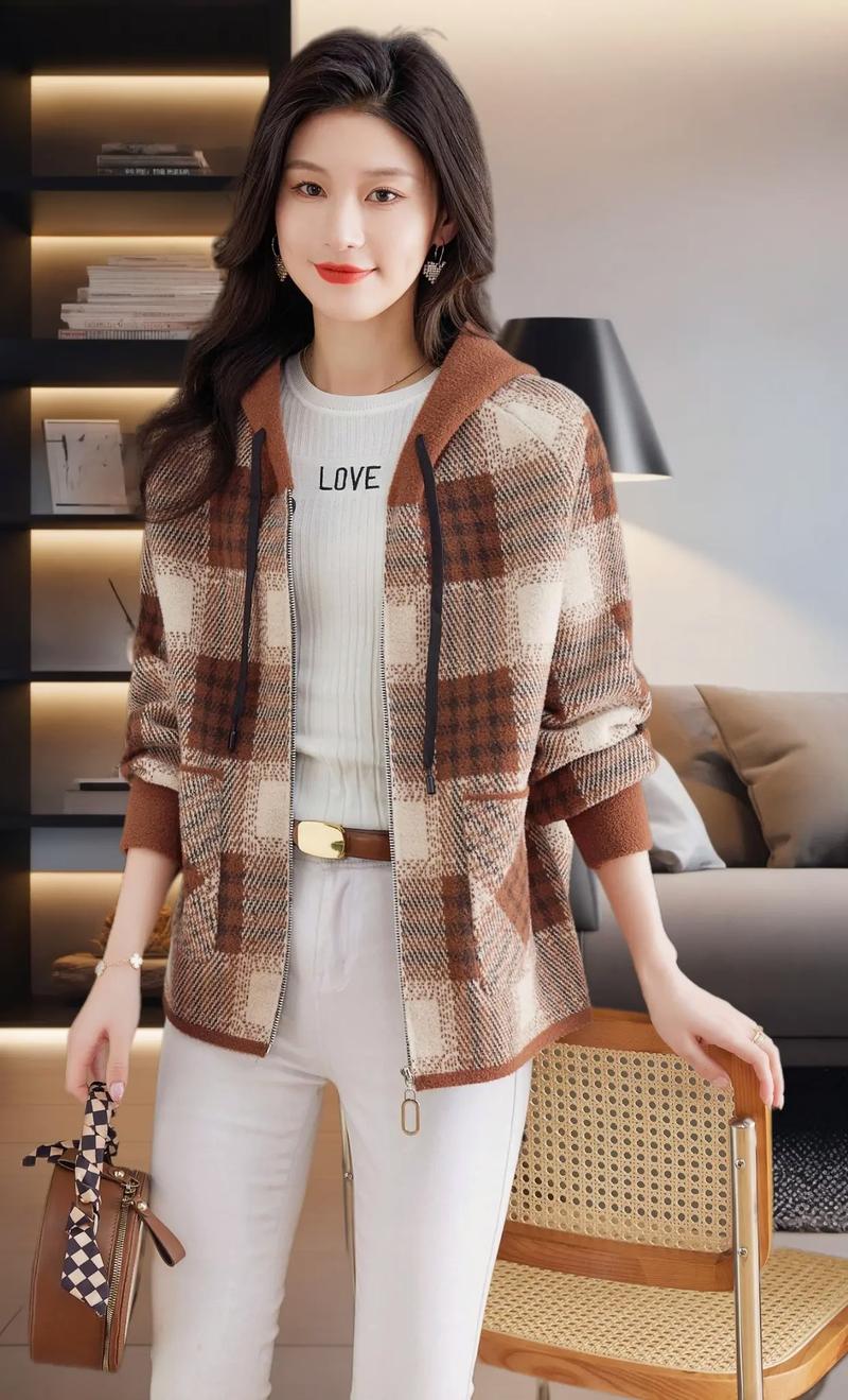 格子帽子怎么搭配外套