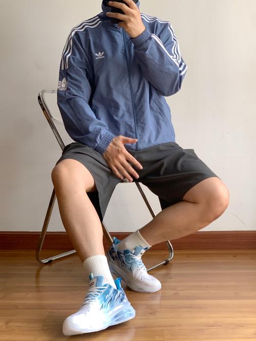 运动鞋怎么搭配男