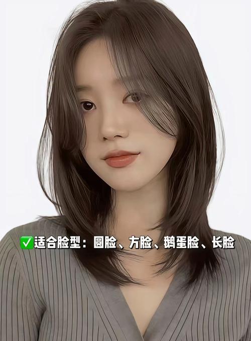 小脸女生适合什么发型