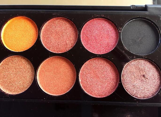 sleek眼影怎么搭配