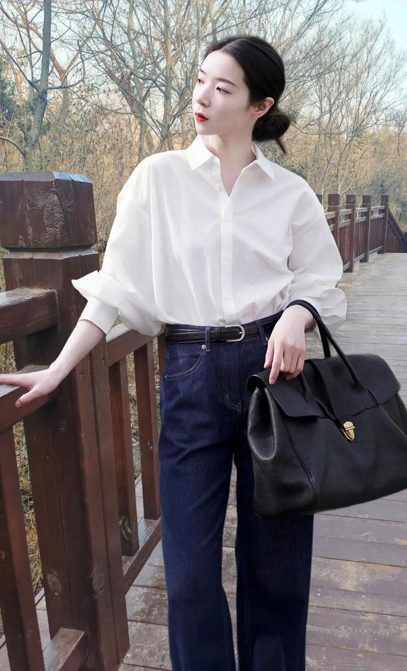 女士白衬衫怎么搭配