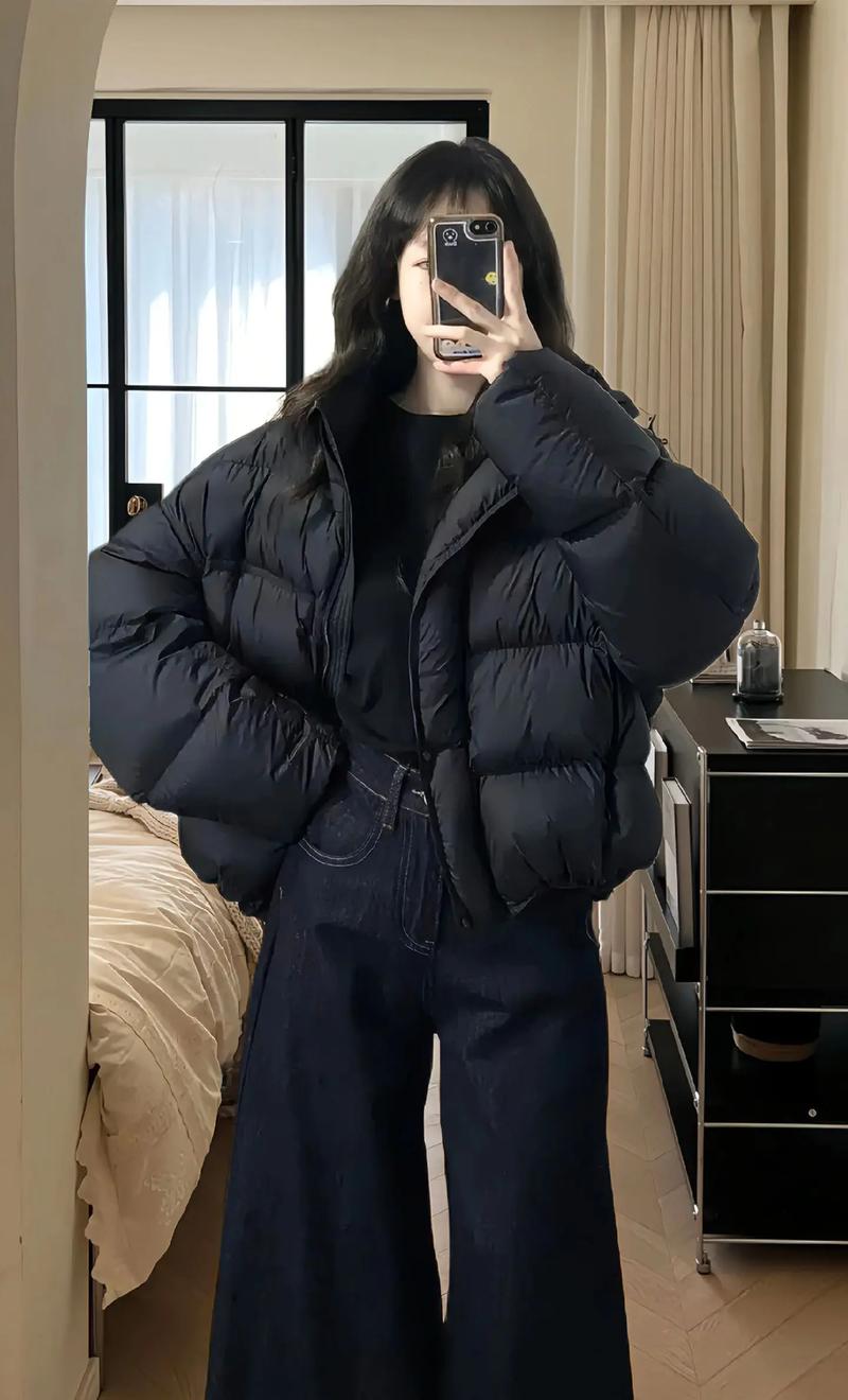 黑色短棉袄怎么搭配