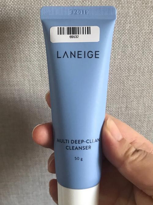 兰芝蓝色洗面奶怎么样