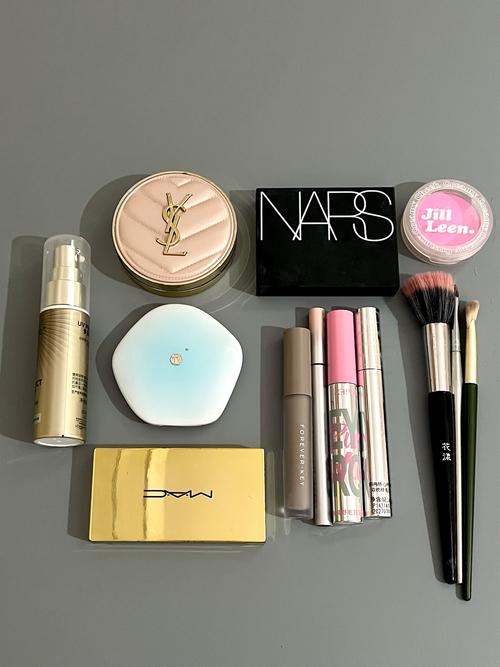 新手护肤品需要买什么