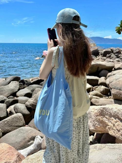 糖果包怎么搭配衣服