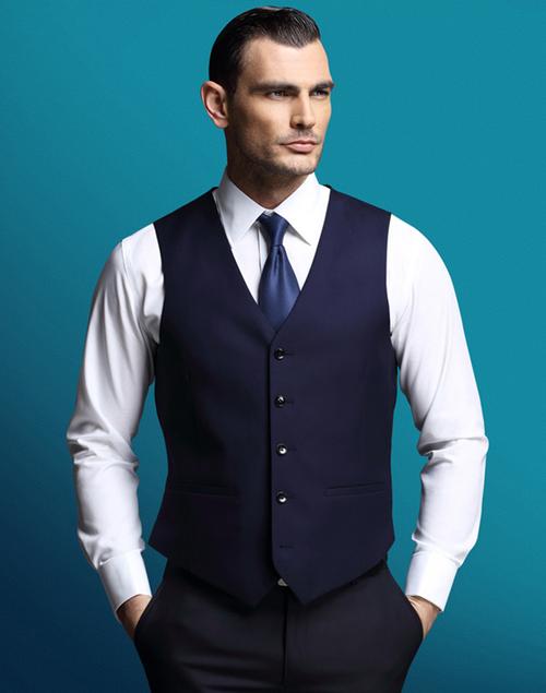 男士小西装马甲怎么搭配