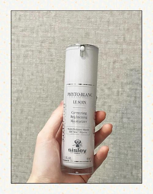 夏天晒黑用什么护肤品