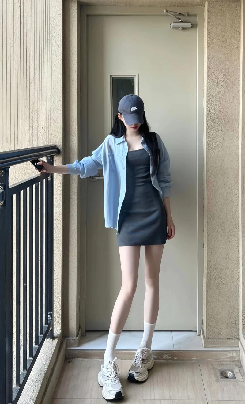 裙子怎么搭配潮袜