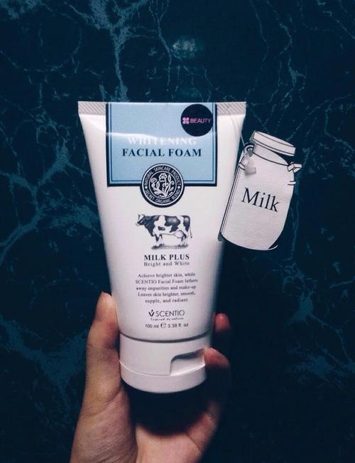 泰国牛奶洗面奶怎样用