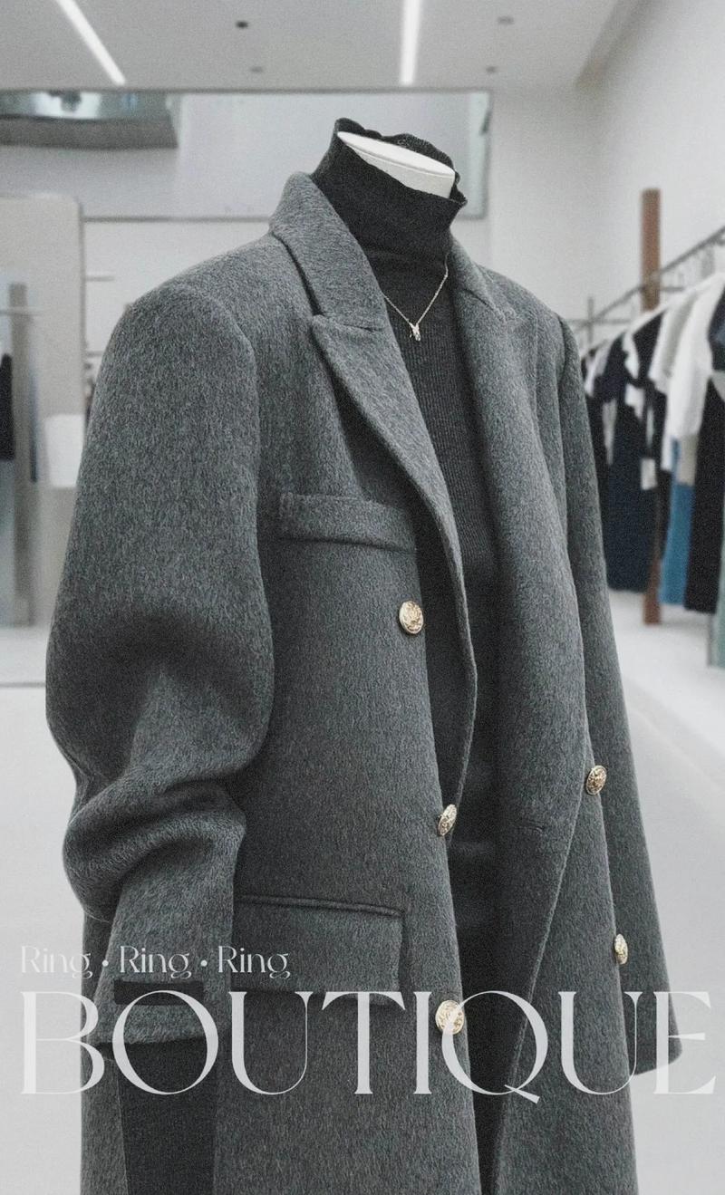 灰色大衣配什么内搭