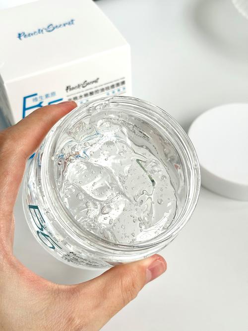 毛孔堵塞擦什么护肤品