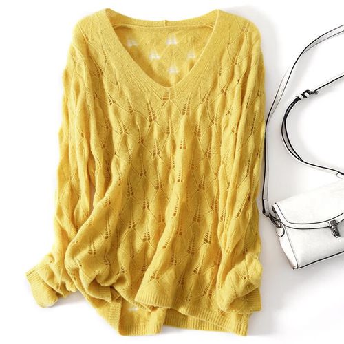 镂空绿色针织毛衣怎么搭配外套