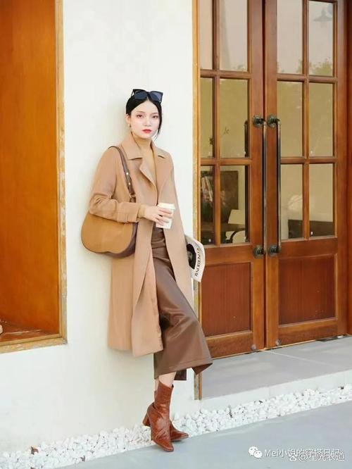 焦糖色鞋怎么搭配