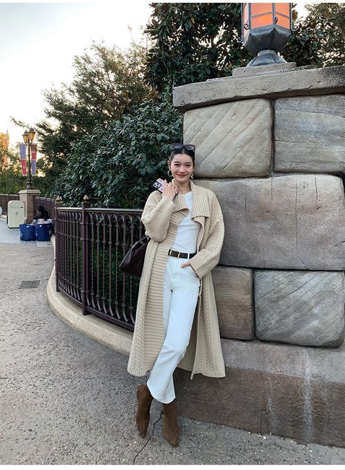 外套毛衣女长款开衫怎么搭配什么裤子