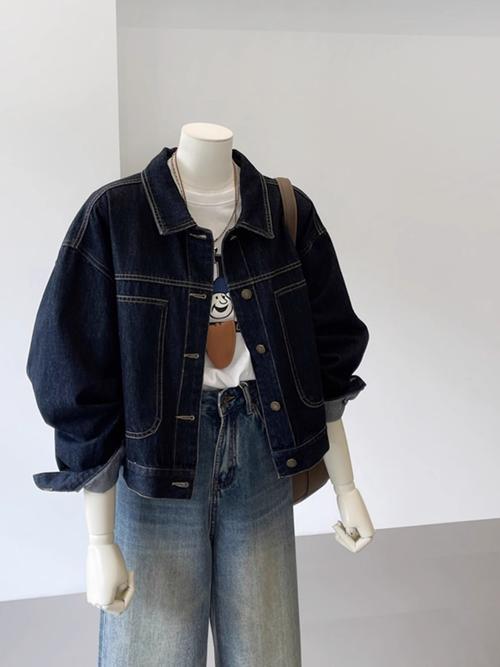 深色牛仔上衣怎么搭配什么裤子